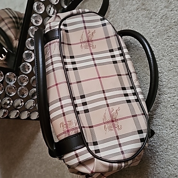 Burberry crossbody - Picture 4 of 8
